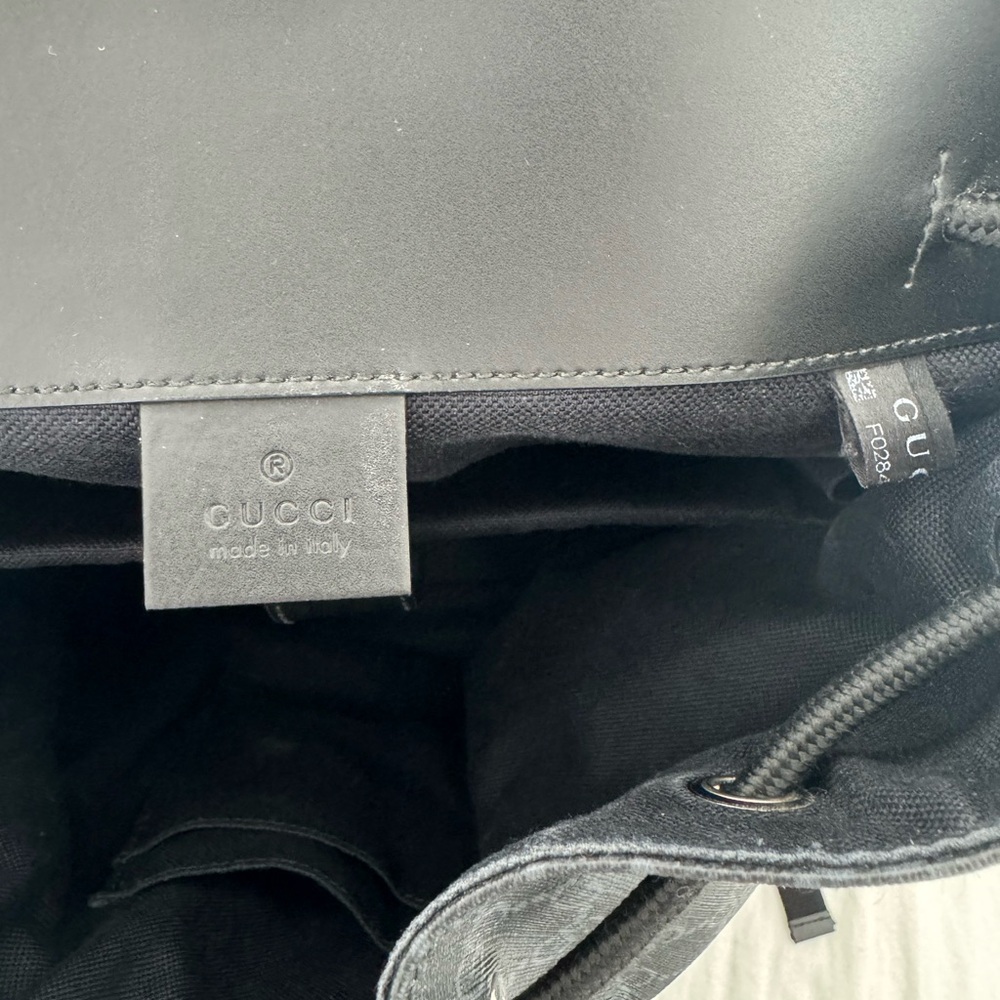 GUCCI men’s back pack. Model GG black backpack. - Picture 7 of 10